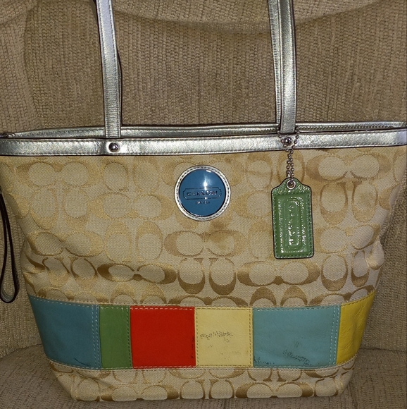 Coach Shoulder Bag - Picture 1 of 6